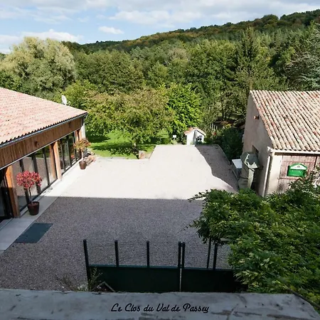Gites Du Val De Passey *